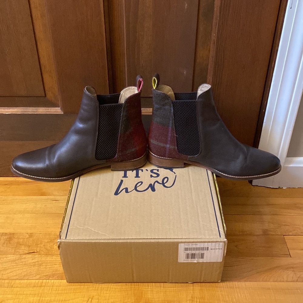 Joules dark brown Chelsea ankle boots with red plaid check back 9 - Picture 3 of 7